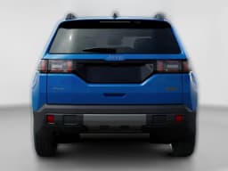 Jeep Cherokee Overland 4x4 2026 — side view