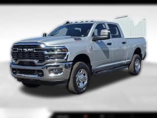 Ram 2500 Tradesman 4x4 Crew Cab 6'4" Box Ram 2500 Tradesman 4x4 Crew Cab 6'4" Box