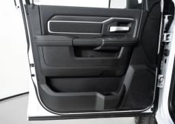 Ram 2500 Big Horn 4x4 Crew Cab 6'4" Box 2027 — side view