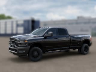 Ram 3500 Tradesman 4x4 Crew Cab 8' Box Ram 3500 Tradesman 4x4 Crew Cab 8' Box