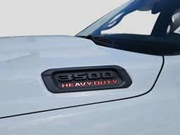 Ram 3500 Tradesman 4x4 Crew Cab 8' Box 2026 — side view