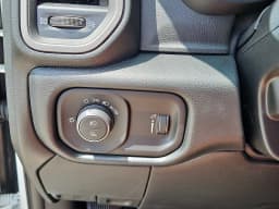 Ram 3500 Tradesman 4x4 Crew Cab 8' Box 2026 — side view