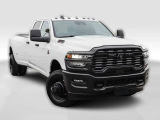 Ram 3500 Tradesman 4x4 Crew Cab 8' Box Ram 3500 Tradesman 4x4 Crew Cab 8' Box