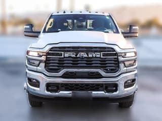Ram 3500 Tradesman 4x4 Crew Cab 8' Box Ram 3500 Tradesman 4x4 Crew Cab 8' Box