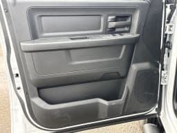 Ram 3500 Tradesman 4x4 Crew Cab 8' Box 2026 — side view