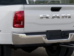 Ram 3500 Tradesman 4x4 Crew Cab 8' Box 2026 — side view