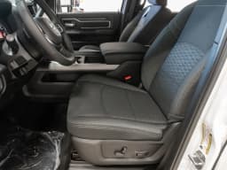 Ram 3500 Big Horn 4x4 Crew Cab 8' Box 2027 — side view