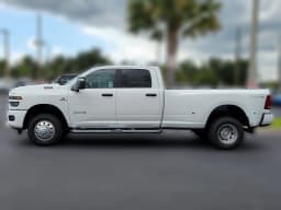 Ram 3500 Big Horn 4x4 Crew Cab 8' Box 2026 — side view