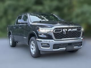 Ram 1500 Big Horn 4x4 Crew Cab 5'7" Box Ram 1500 Big Horn 4x4 Crew Cab 5'7" Box