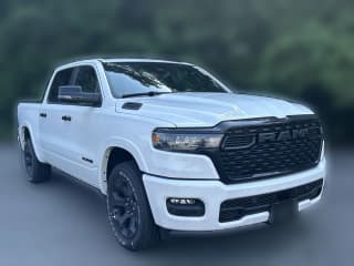Ram 1500 Big Horn 4x4 Crew Cab 5'7" Box Ram 1500 Big Horn 4x4 Crew Cab 5'7" Box