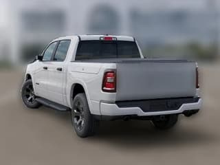 Ram 1500 Big Horn 4x4 Crew Cab 5'7" Box Ram 1500 Big Horn 4x4 Crew Cab 5'7" Box