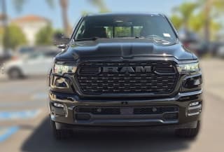 Ram 1500 Big Horn 4x4 Crew Cab 5'7" Box Ram 1500 Big Horn 4x4 Crew Cab 5'7" Box