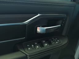 Ram 2500 Laramie 4x4 Crew Cab 6'4" Box 2027 — side view