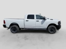 Ram 2500 Tradesman 4x4 Crew Cab 8' Box 2026 — side view
