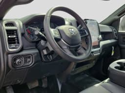 Ram 2500 Tradesman 4x4 Crew Cab 8' Box 2026 — side view