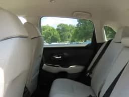 Honda HR-V LX AWD CVT 2027 — side view