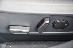 Ford Mustang Mach-E Select RWD 2026 — side view