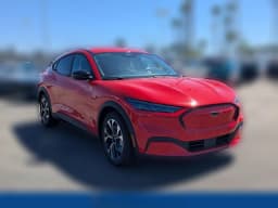 Ford Mustang Mach-E Select RWD 2026 — side view