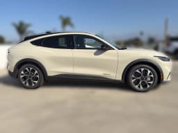 Ford Mustang Mach-E Select RWD 2026 — side view