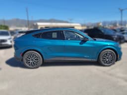 Ford Mustang Mach-E Premium RWD 2026 — side view