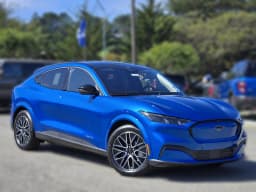 Ford Mustang Mach-E Premium RWD 2026 — side view