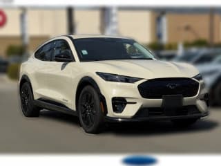Ford Mustang Mach-E Premium AWD Ford Mustang Mach-E Premium AWD