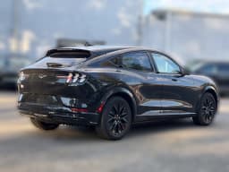 Ford Mustang Mach-E Premium AWD 2026 — side view