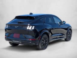 Ford Mustang Mach-E Premium AWD 2026 — side view