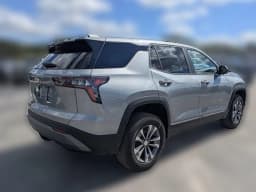 Chevrolet Equinox FWD LT 4dr 2027 — side view
