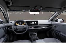 Kia K4 LXS Sedan 2026 — side view