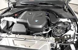 BMW 3 Series 330i NA xDrive Sedan 2026 — side view