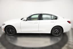 BMW 3 Series 330i NA xDrive Sedan 2026 — side view