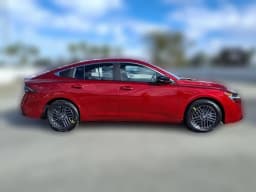Nissan Sentra SV Sedan 2026 — side view