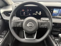 Nissan Kicks SV AWD 2027 — side view