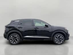 Nissan Kicks SV AWD 2027 — side view