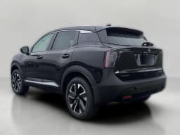 Nissan Kicks SV AWD 2027 — side view