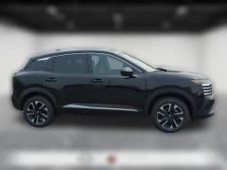 Nissan Kicks SV AWD 2026 — side view