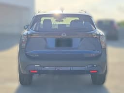 Nissan Kicks SR FWD 2026 — side view