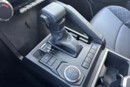 Toyota Tacoma 2WD SR5 Double Cab 5' Bed AT (SE) 2026 — side view