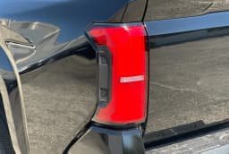 Toyota Tacoma 2WD SR5 Double Cab 5' Bed AT (SE) 2026 — side view