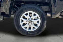 Toyota Tacoma 2WD SR5 Double Cab 5' Bed AT (SE) 2026 — side view