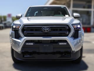Toyota Tacoma 2WD SR5 Double Cab 6' Bed AT (Natl) Toyota Tacoma 2WD SR5 Double Cab 6' Bed AT (Natl)