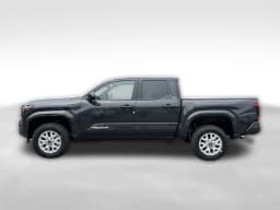 Toyota Tacoma 4WD SR5 Double Cab 5' Bed AT (Natl) 2026 — side view