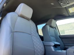 Toyota Tacoma 4WD SR5 Double Cab 5' Bed AT (Natl) 2026 — side view