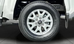 Toyota Tacoma 4WD SR5 Double Cab 5' Bed AT (Natl) 2026 — side view