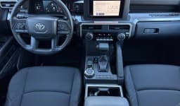 Toyota Tacoma 4WD SR5 Double Cab 6' Bed AT (GS) 2026 — side view
