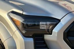 Toyota Tacoma 4WD SR5 Double Cab 6' Bed AT (GS) 2026 — side view