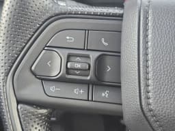 Toyota Tacoma 4WD SR5 Double Cab 5' Bed AT (Natl) 2026 — side view