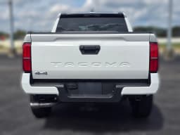 Toyota Tacoma 4WD SR5 Double Cab 5' Bed AT (Natl) 2026 — side view