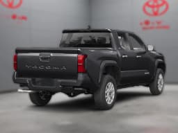 Toyota Tacoma 4WD SR5 Double Cab 6' Bed AT (Natl) 2026 — side view